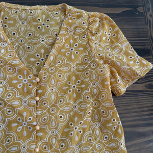Women’s SHEIN Yellow Embroidered Eyelet Blouse V-Neck Button Front S
